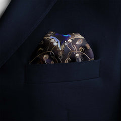 A CIRCULAR GOLD FLORAL POCKET SQUARE
