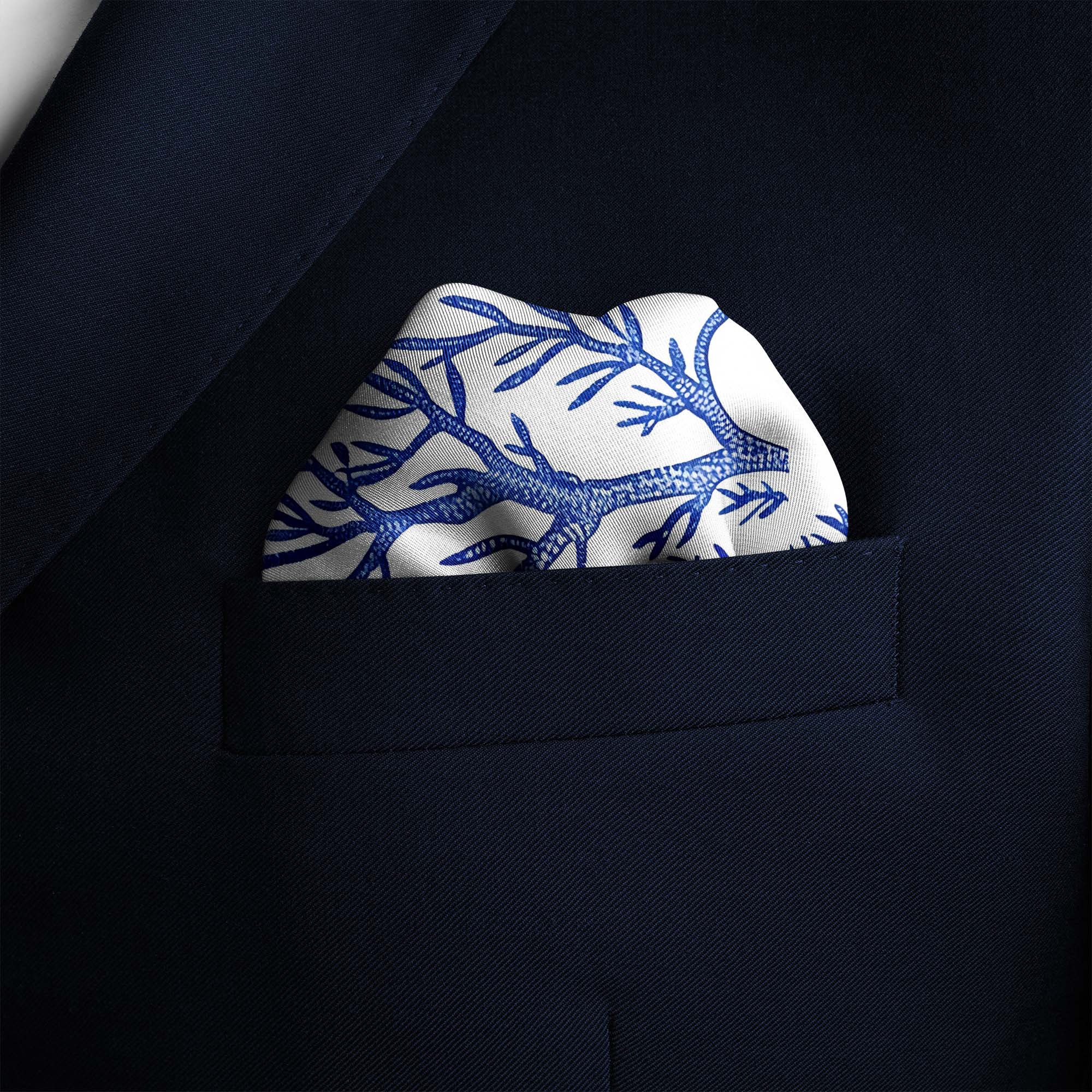 SNOWFLAKE TREE SILK POCKET SQUARE