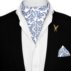 SNOWFLAKE TREE SILK ASCOT WITH LAPEL PIN AND POCKET SQUARE
