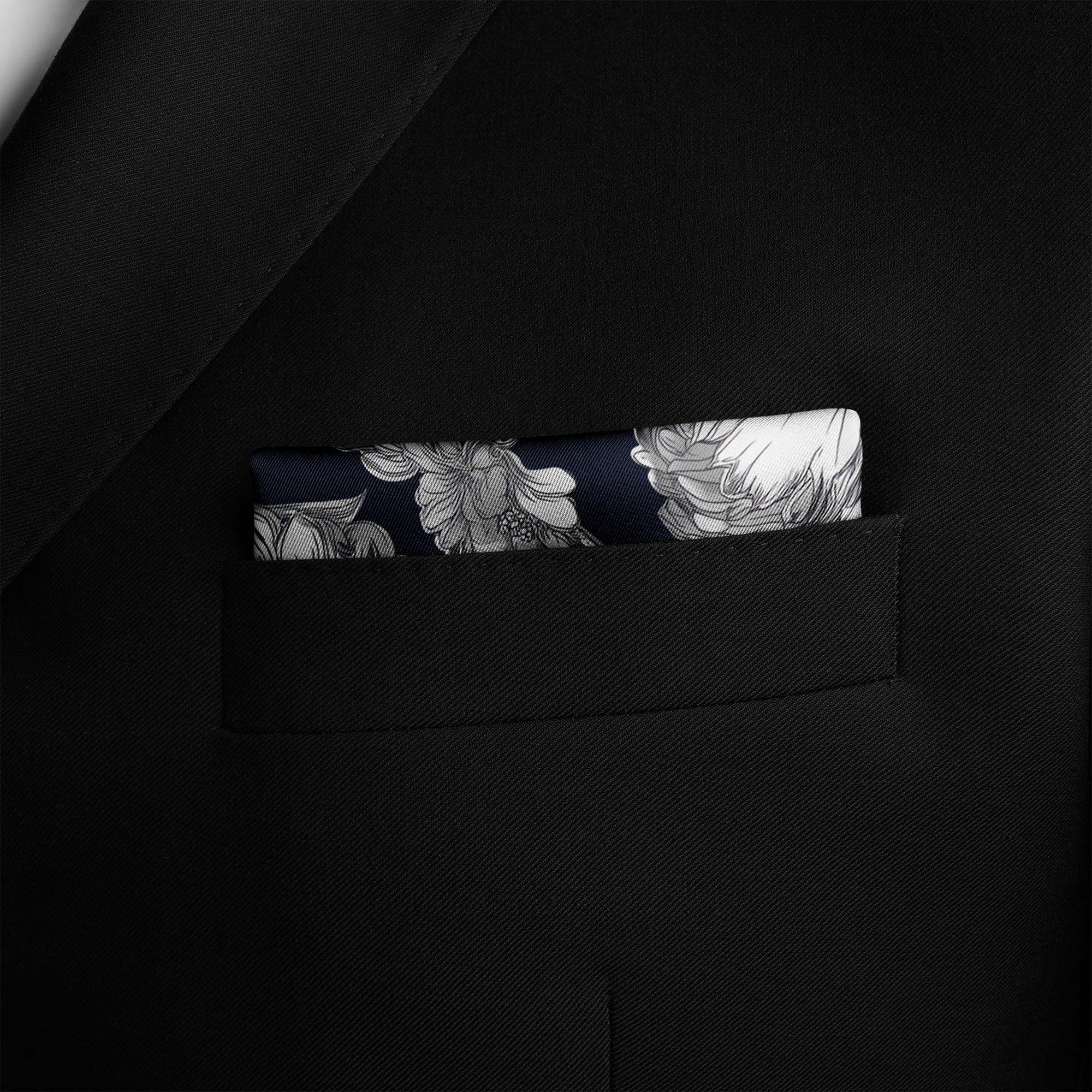 ENGRAVING SILK POCKET SQUARE