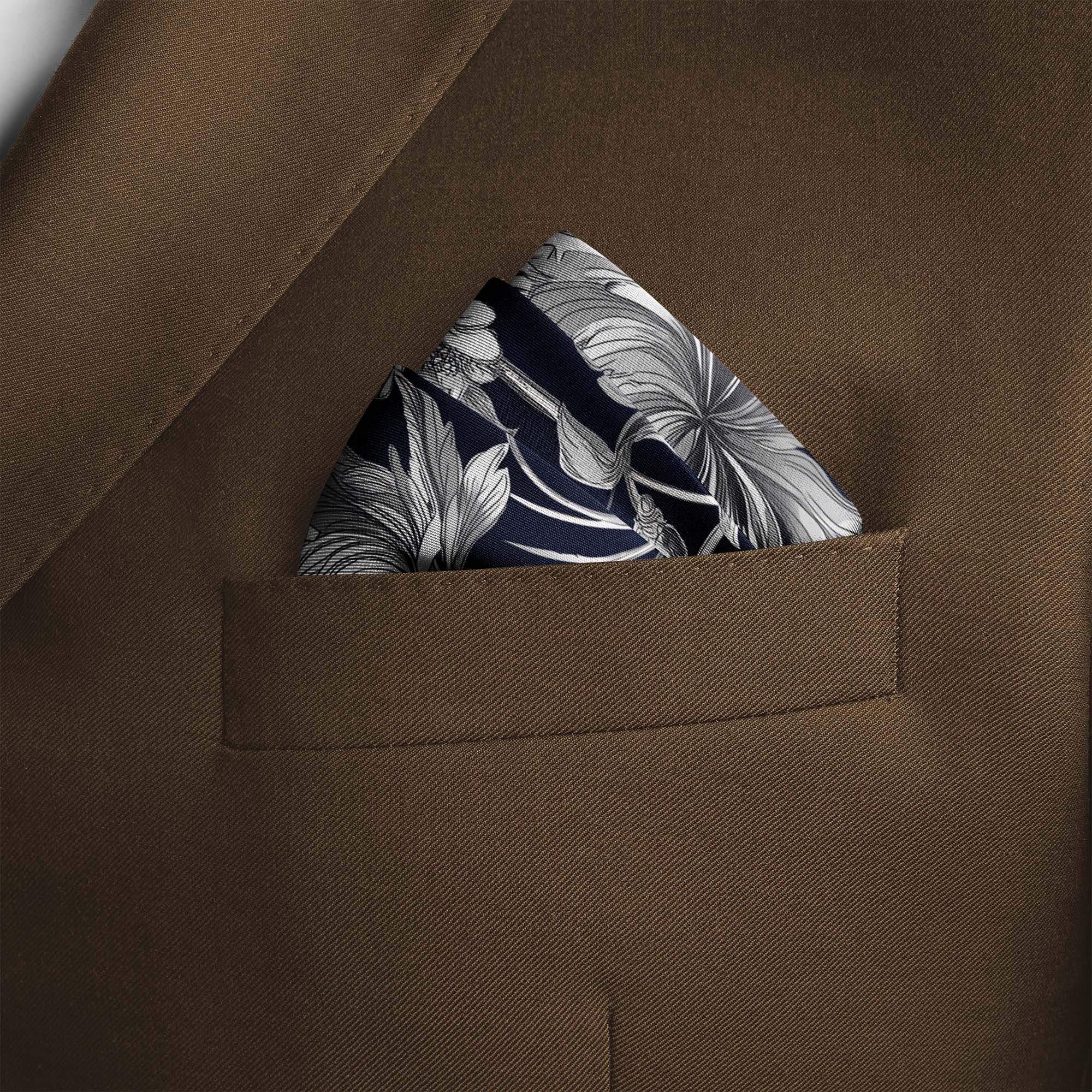 ENGRAVING SILK POCKET SQUARE