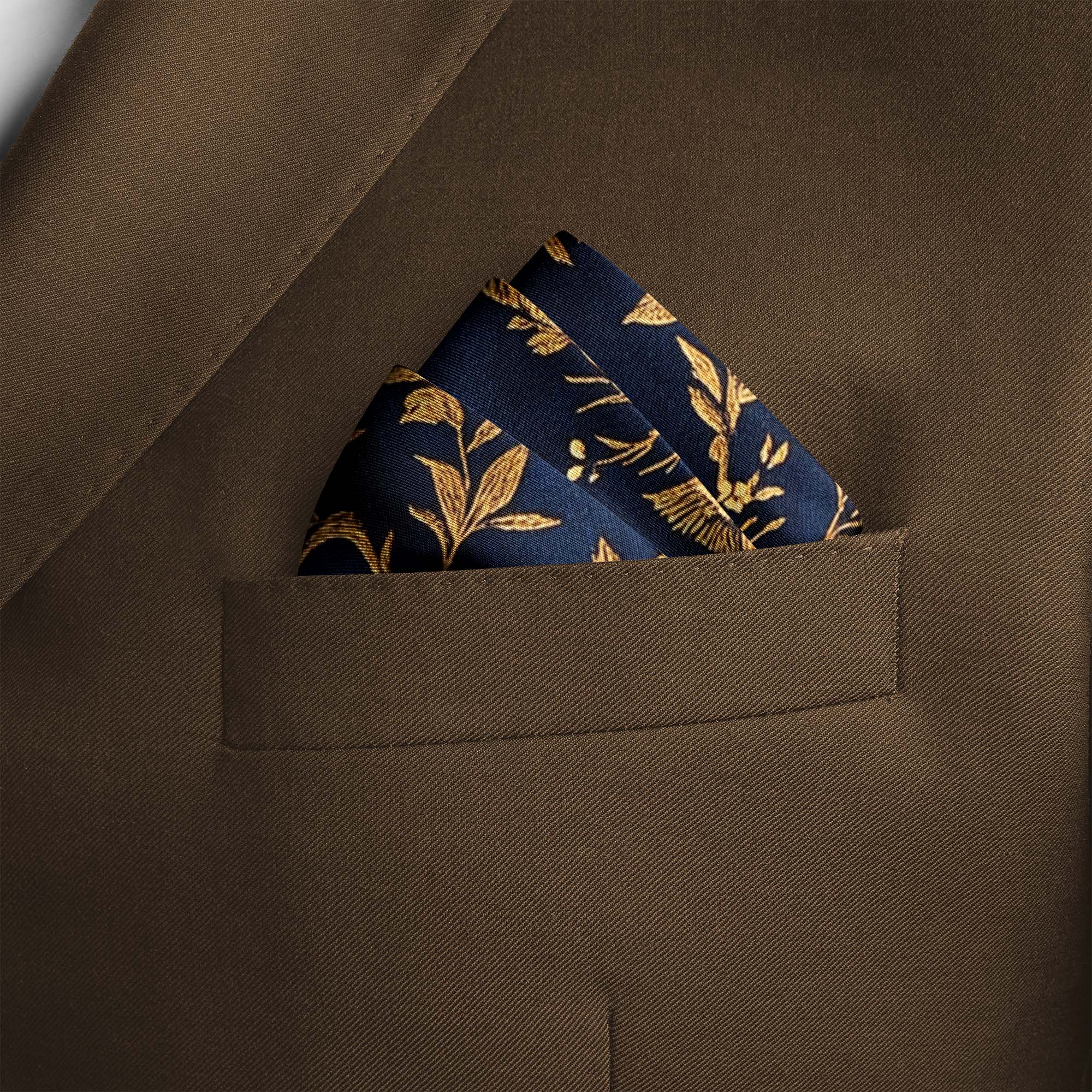 BEAUTIFUL FLYING BIRD SILK POCKET SQUARE