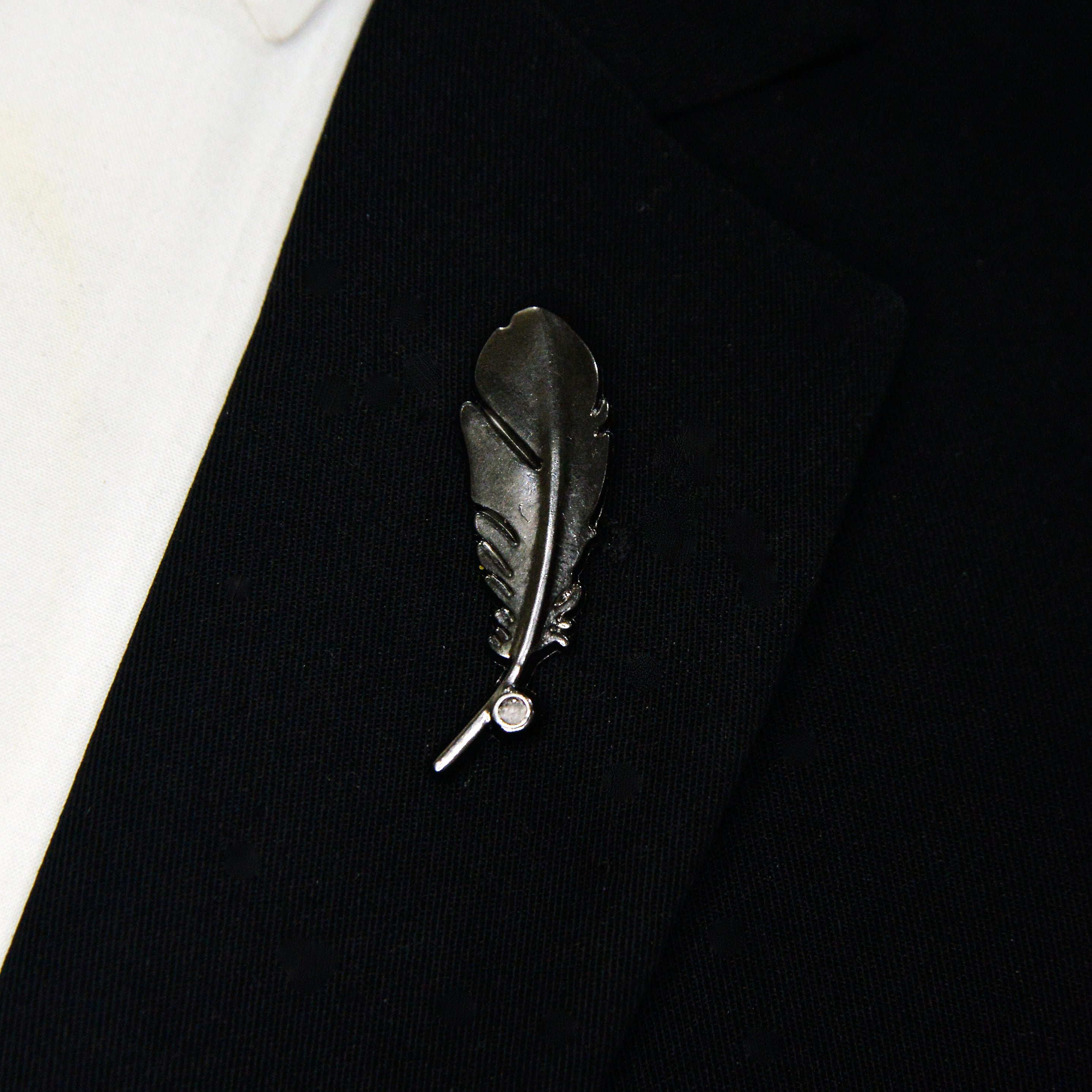 ROYAL SILVER LEAF BROOCH