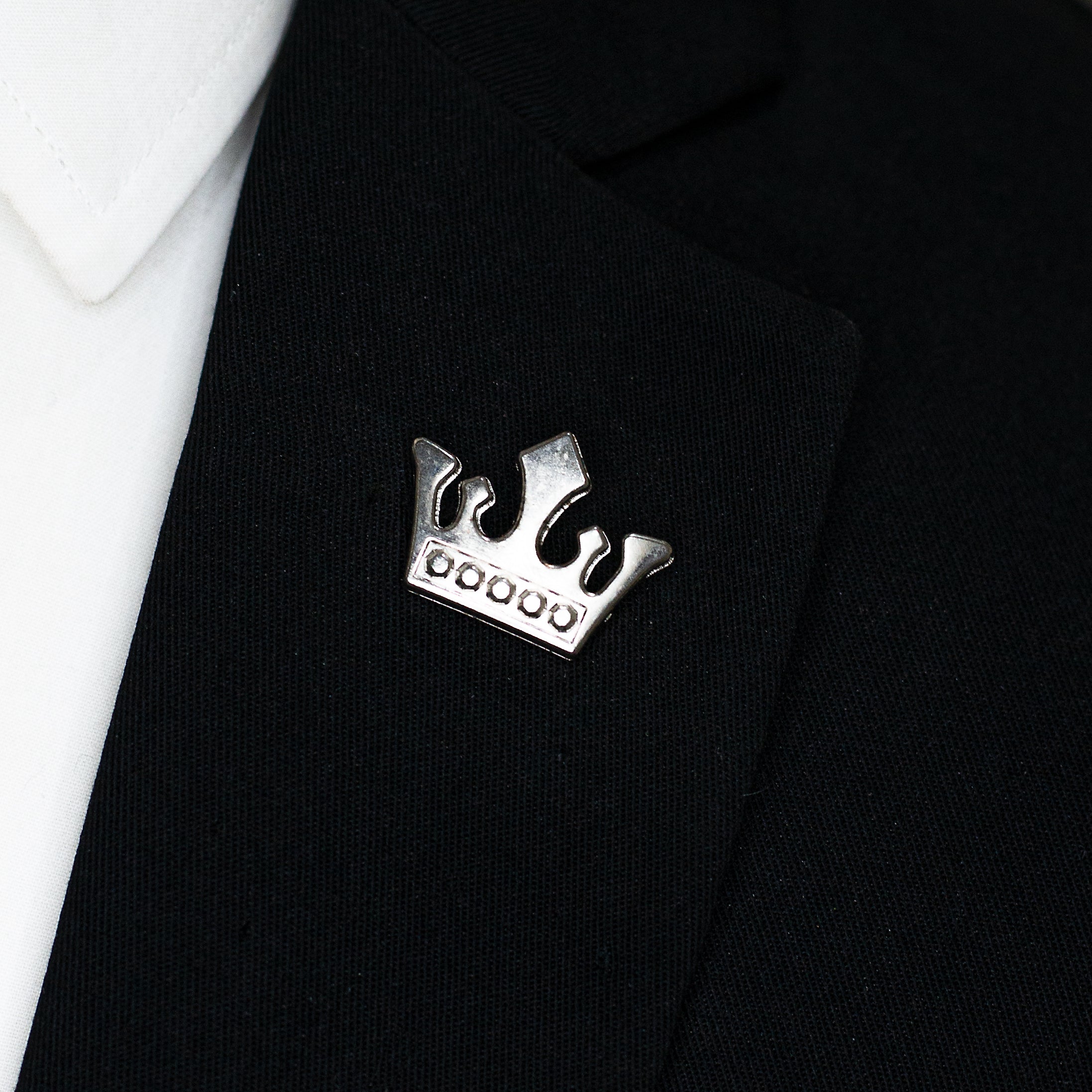 SILVER CROWN BROOCH