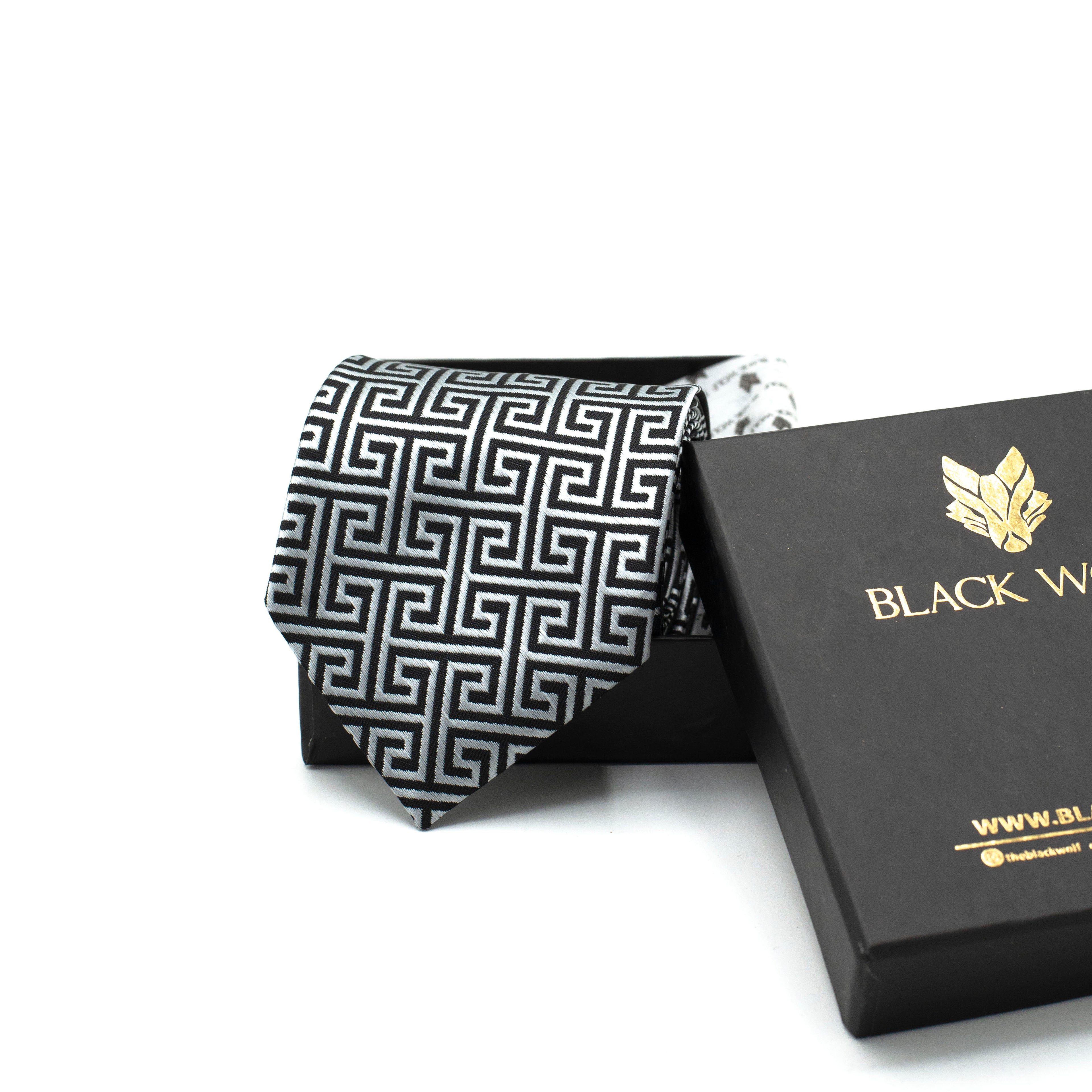 GEOMETRIC PATTERN TIE