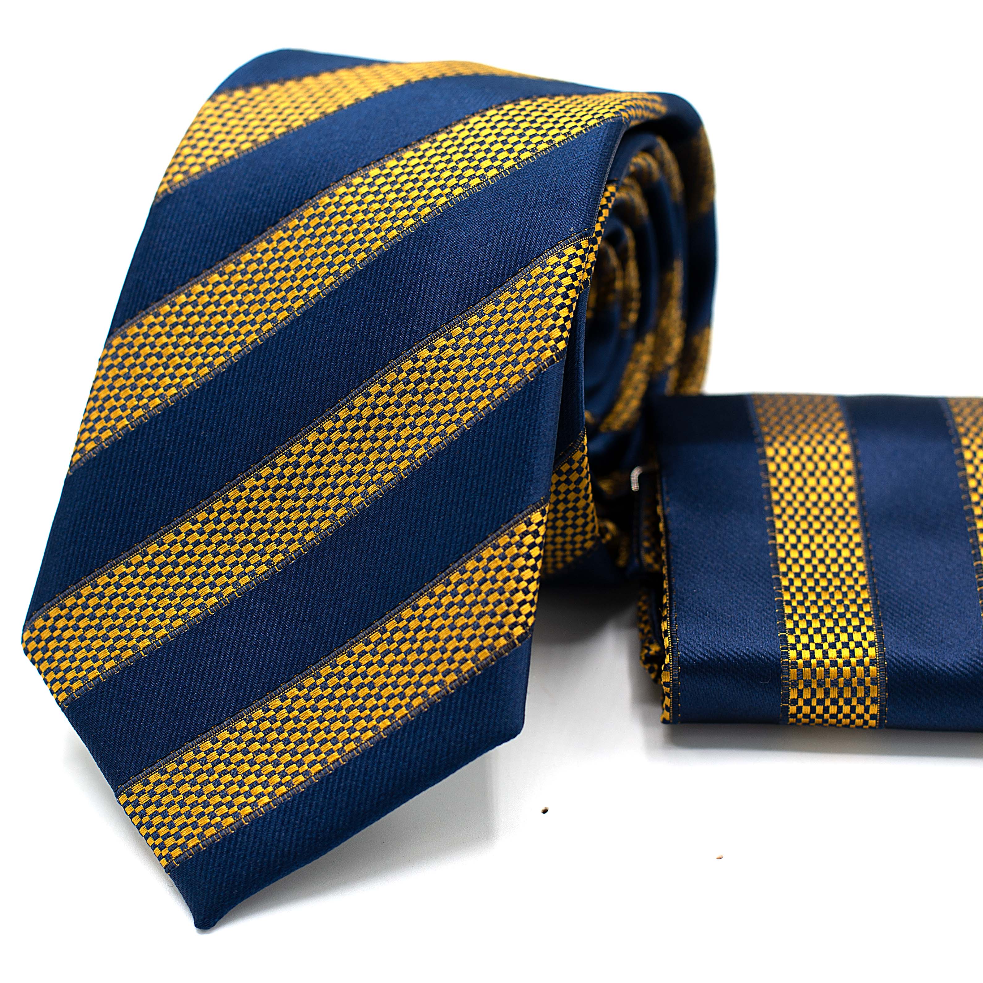 COLOR JACQUARD STRIPED TIE AND POCKET SQUARE SET