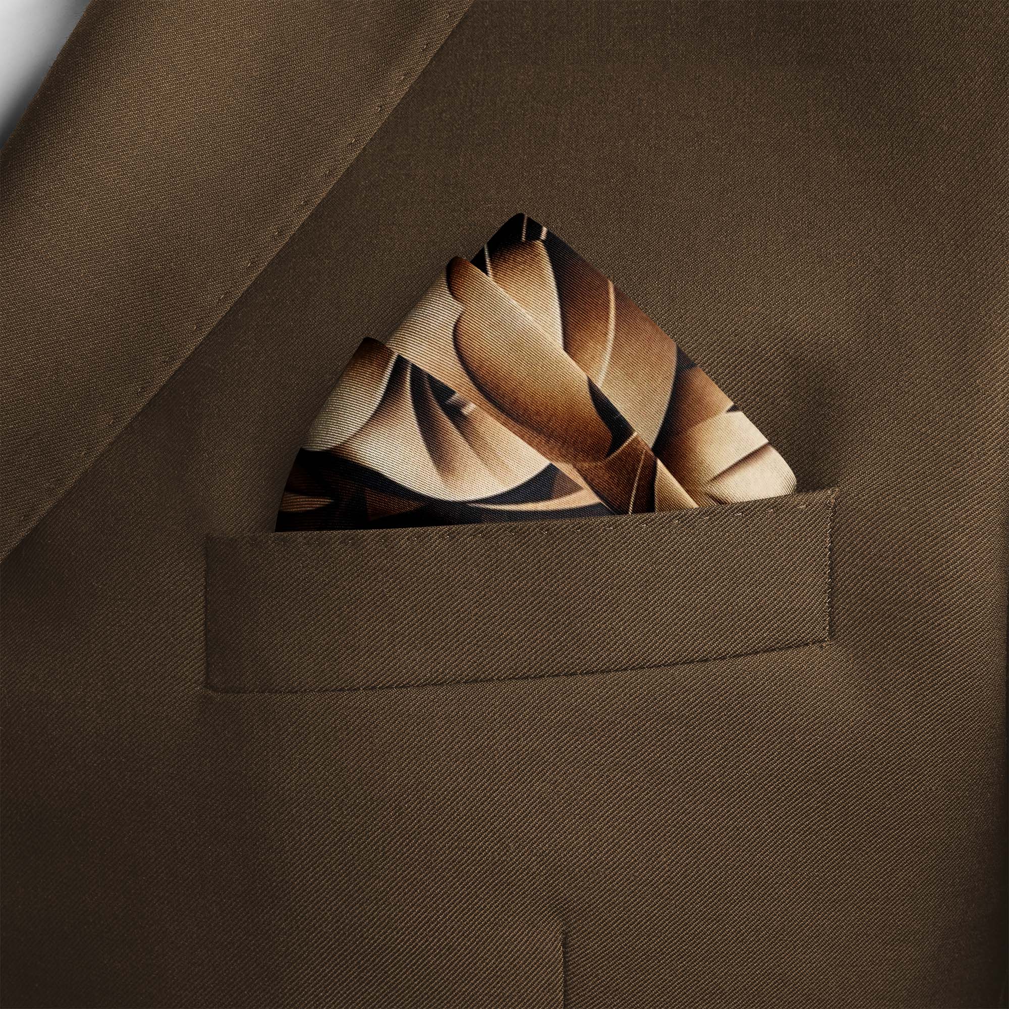 THE LIION SILK POCKET SQUARE