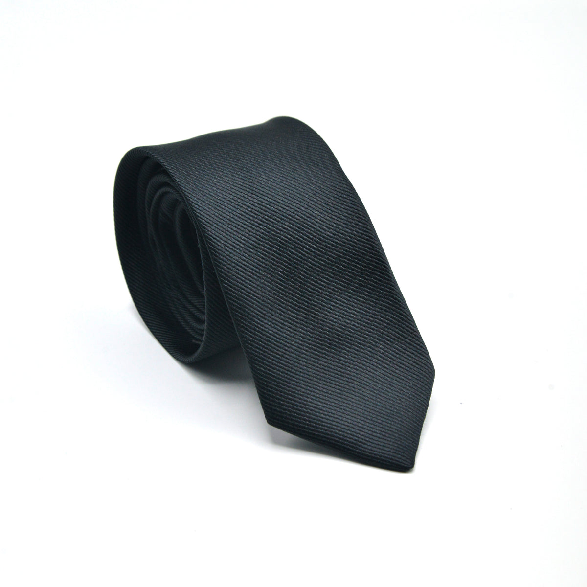JET BLACK NECKTIE AND POCKET SQUARE SET